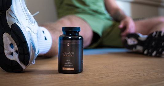 Front view of shilajit miracle capsule bottle